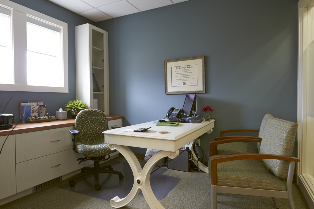 Meeting/consult room